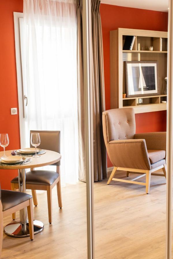 Zenao Frejus Aparthotel Екстериор снимка