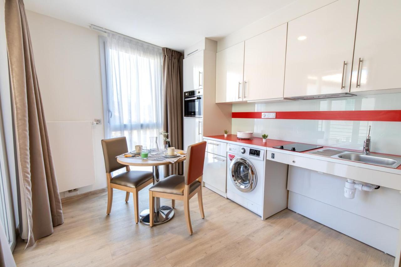 Zenao Frejus Aparthotel Екстериор снимка