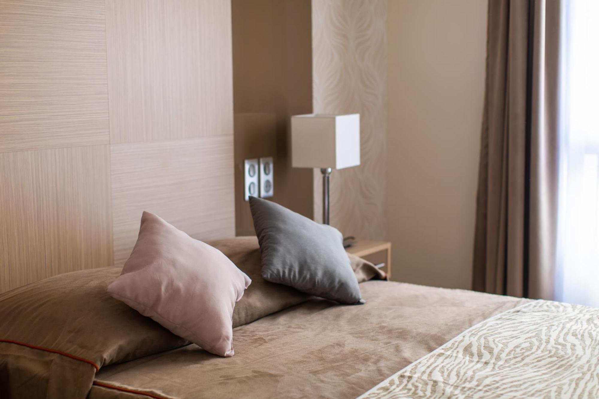 Zenao Frejus Aparthotel Екстериор снимка