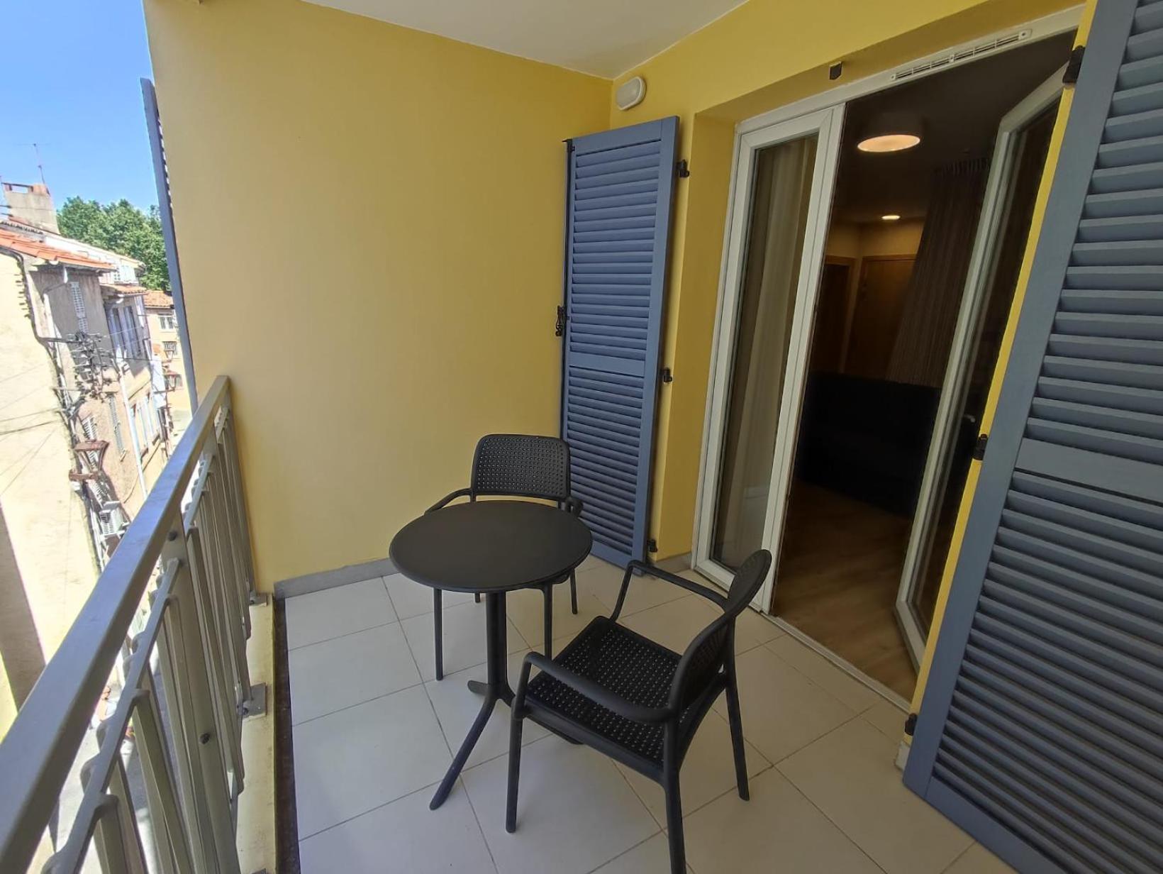 Zenao Frejus Aparthotel Екстериор снимка