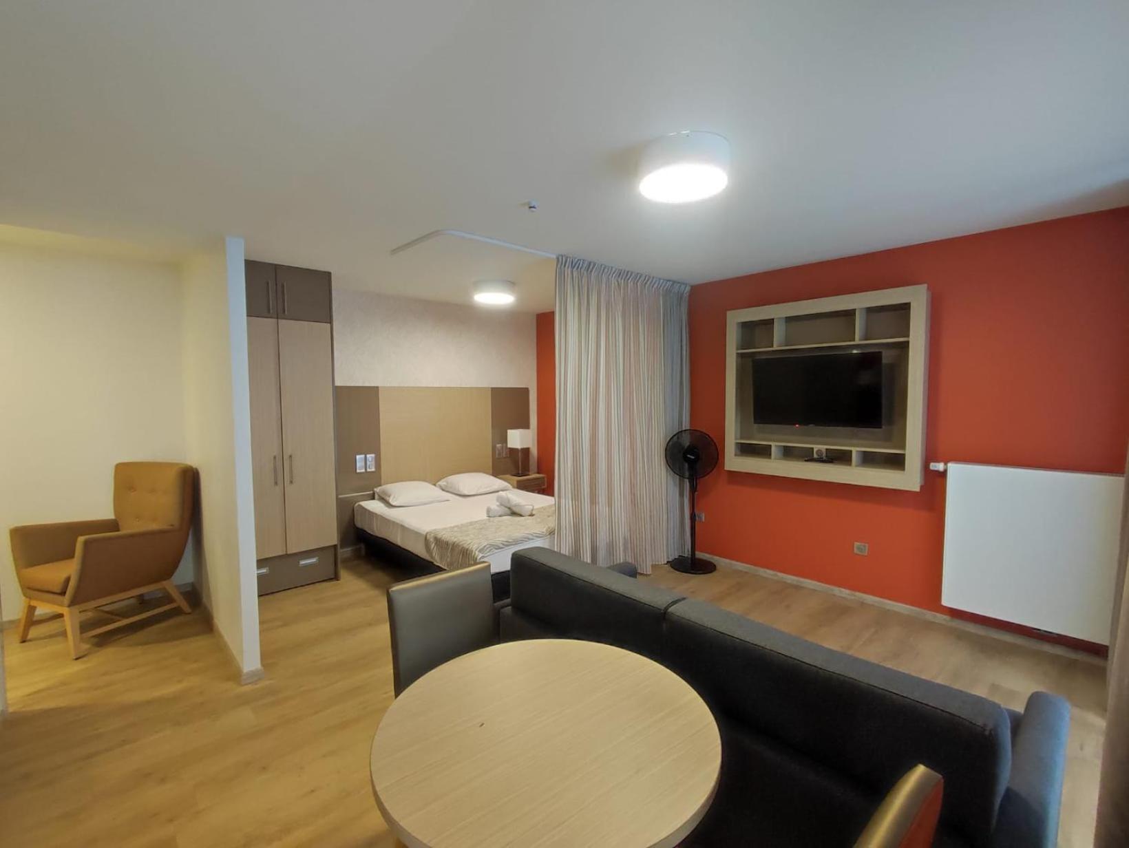 Zenao Frejus Aparthotel Екстериор снимка